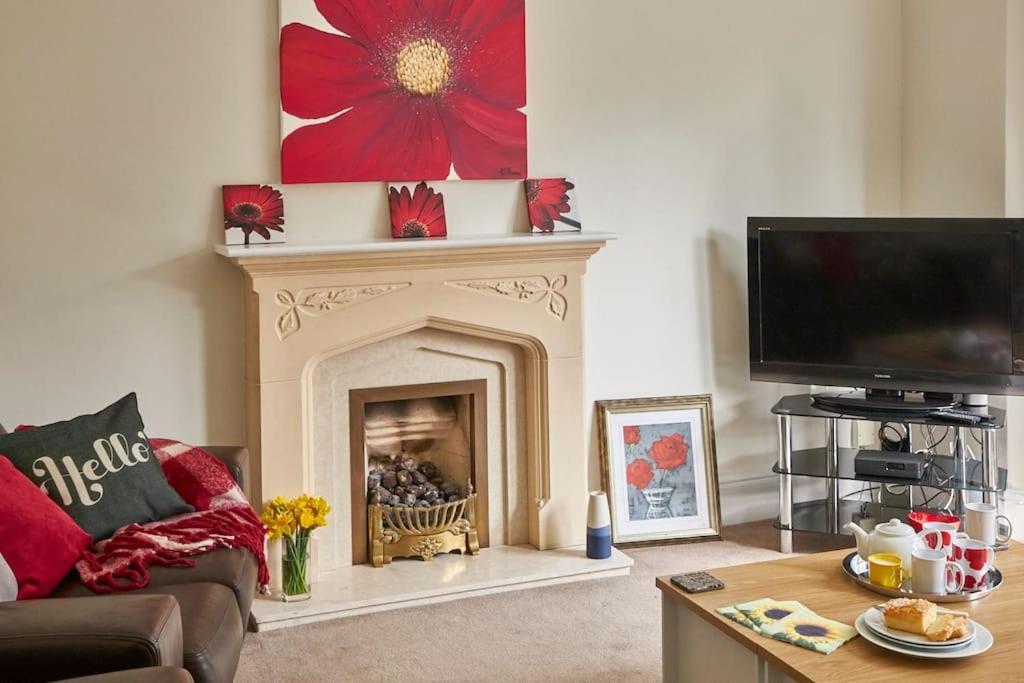 Comfy Big 7 Bedroom Townhouse Harrogate Bagian luar foto