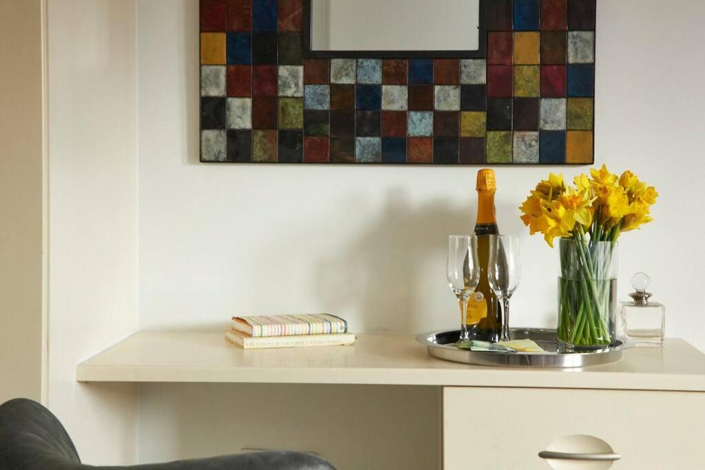 Comfy Big 7 Bedroom Townhouse Harrogate Bagian luar foto