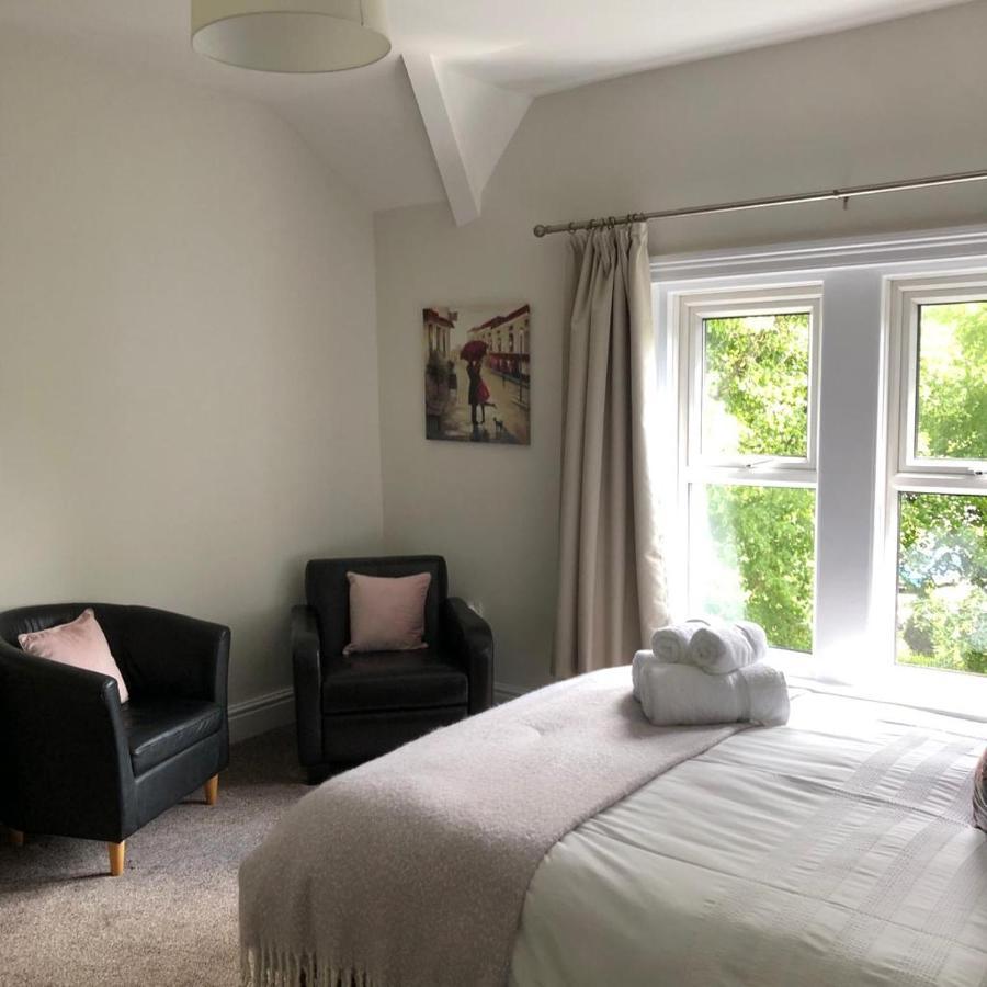 Comfy Big 7 Bedroom Townhouse Harrogate Bagian luar foto