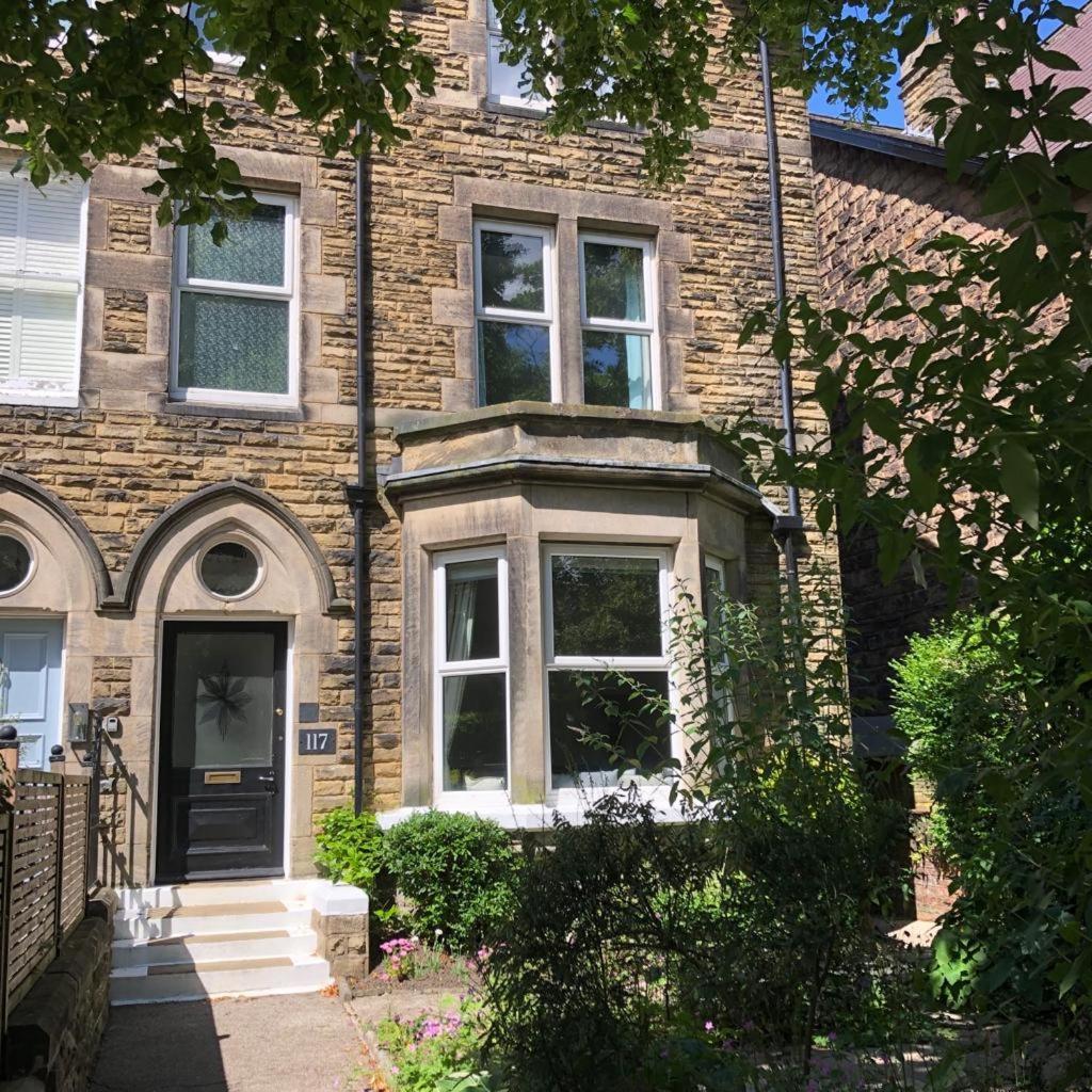 Comfy Big 7 Bedroom Townhouse Harrogate Bagian luar foto